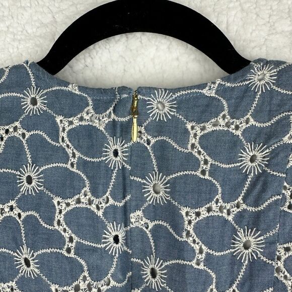 2/$30 Draper James Embroidered Eyelet Chambray Fit & Flare Dress Size 2 Coastal - Picture 11 of 12
